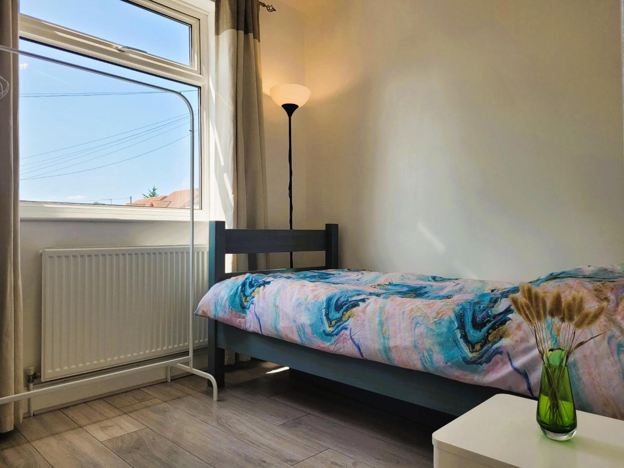 Gazde/Camere de închiriat Sweet Home! *